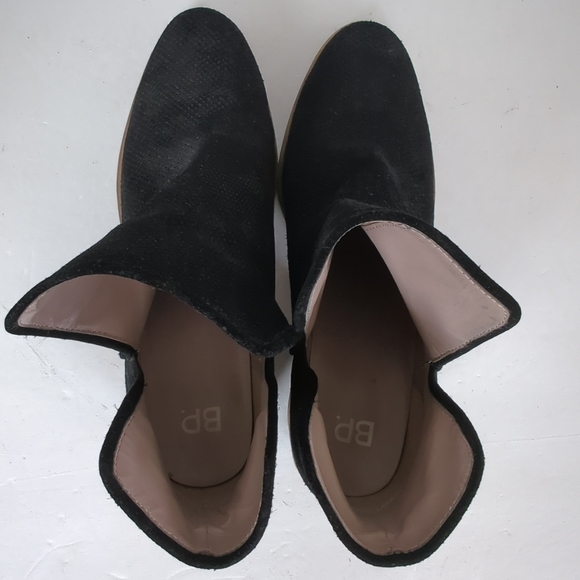 BP Leather Block Heel Ankle Bootie in Black Leather Boots size 8 Chunky Heel - Picture 5 of 12